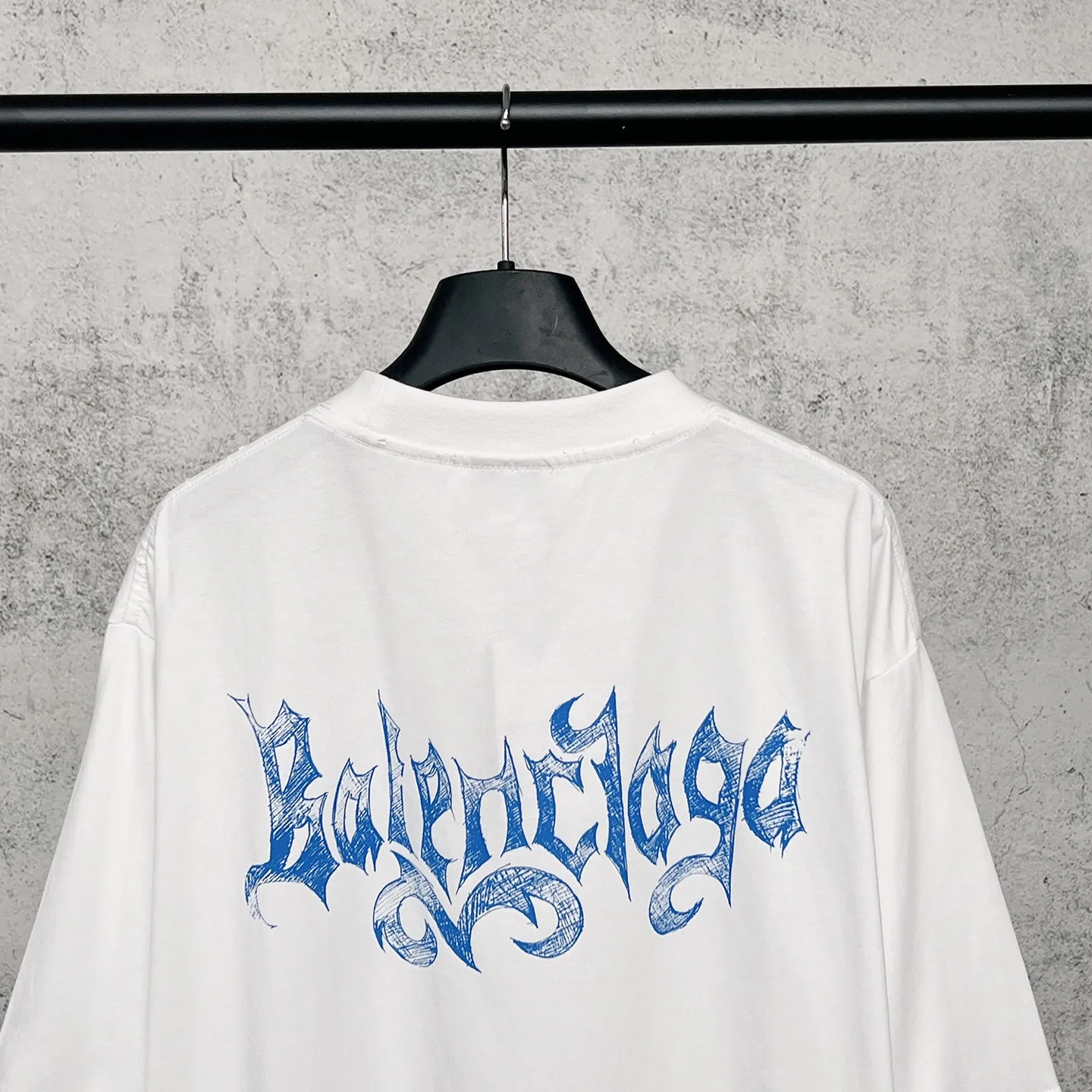 【 . Quality】BALENCI*GA/ .SS 26 New Arrival 。 Balenclag* T 。 . Authentic ， 。 ZP 。 260 ， . ， ， 。 。 ， 。 OS . Same Style ：BL 263778 ：Black，White Size：XS S M L